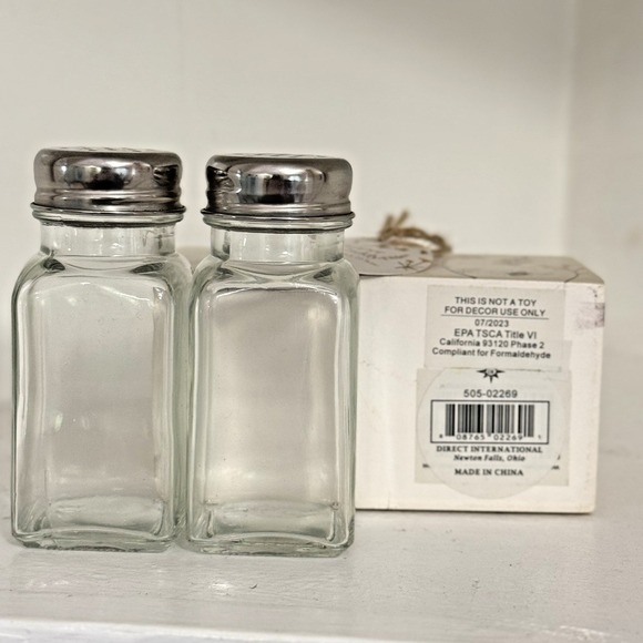 NWT Botanical Bee Salt Pepper Shakers & Caddy Glass Jars Cottagecore Farmhouse - Picture 6 of 7